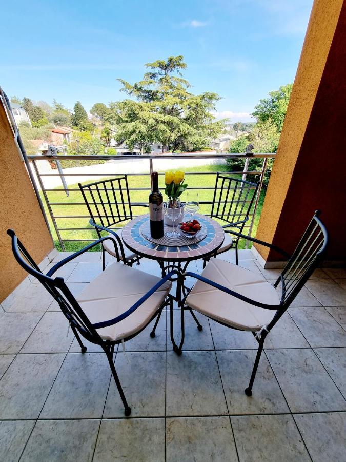 App Oleander Apartment Umag Exterior photo