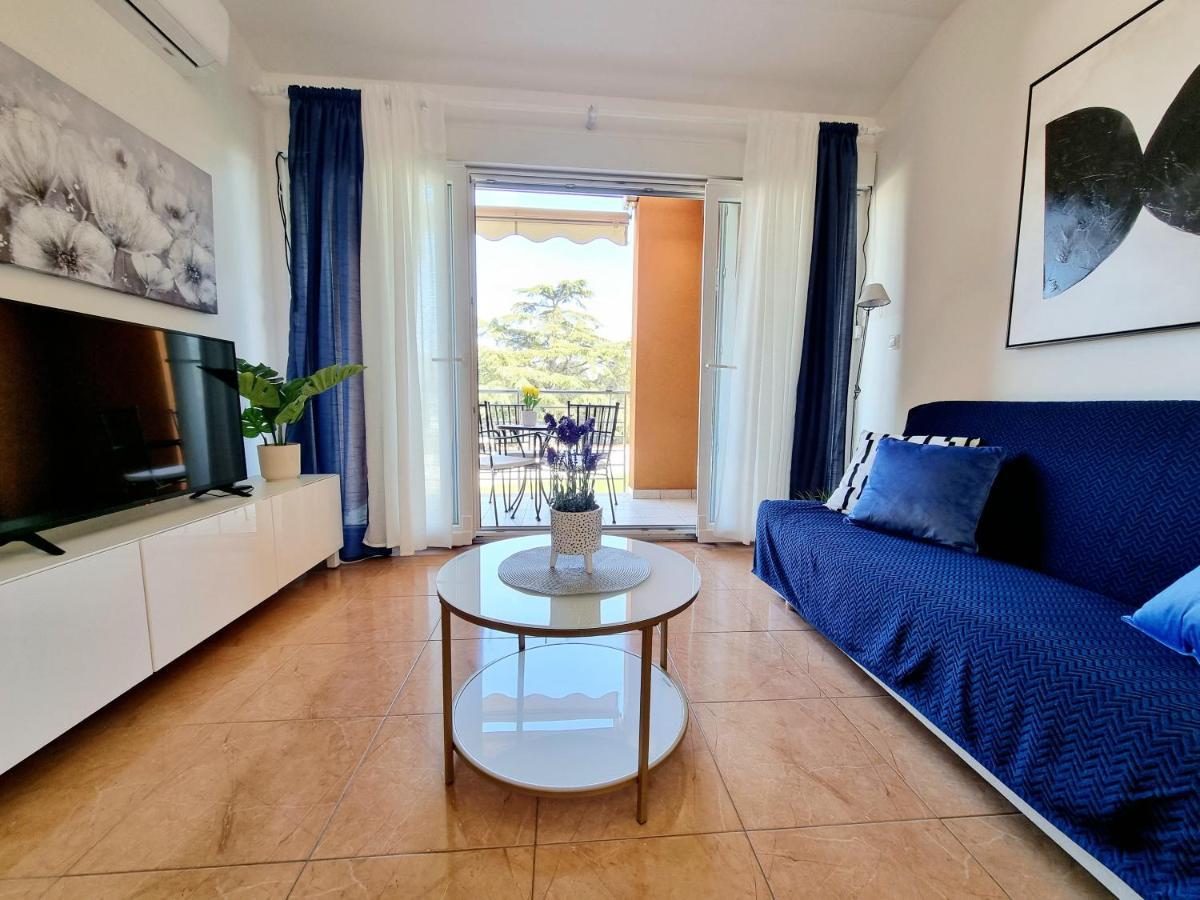 App Oleander Apartment Umag Exterior photo
