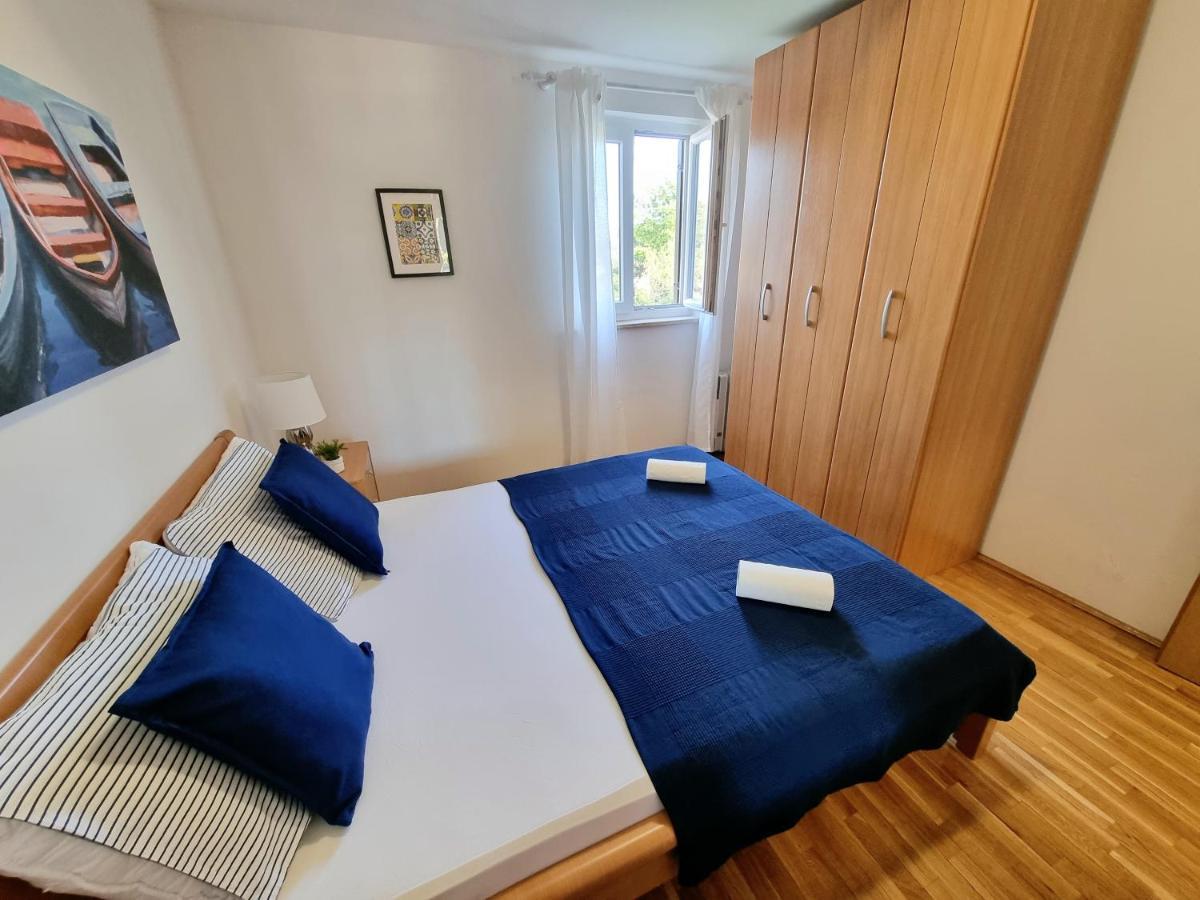 App Oleander Apartment Umag Exterior photo